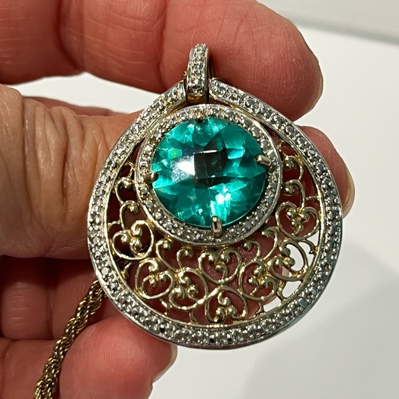 Sterling Silver Necklace with Green Rhinestone Pendant 30” Chain - Picture 3 of 10